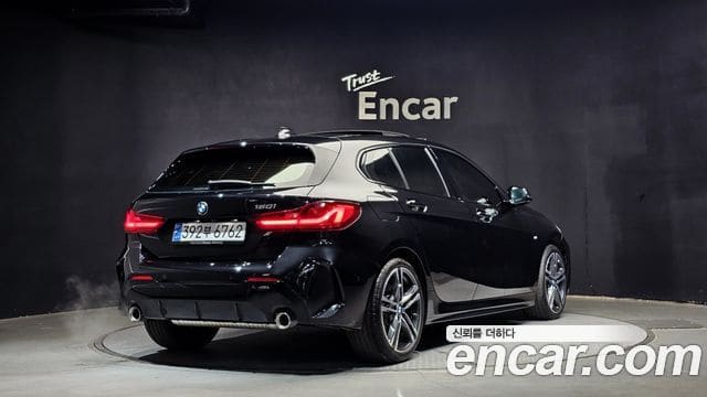 BMW 1 Series — фото 1