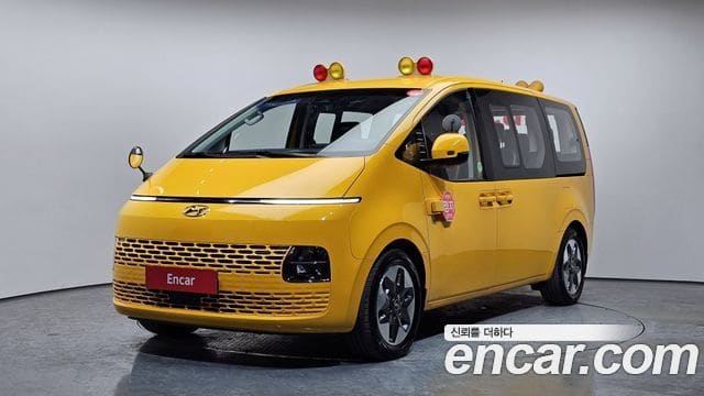 Hyundai Staria — фото 1