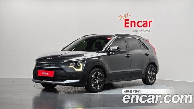 Kia Niro — фото 1