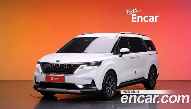 Kia Carnival — фото 1