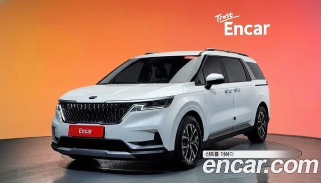 Kia Carnival — фото 1