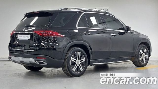 Mercedes-Benz GLE-Class — фото 1