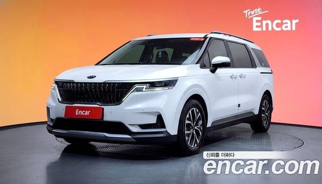 Kia Carnival — фото 1