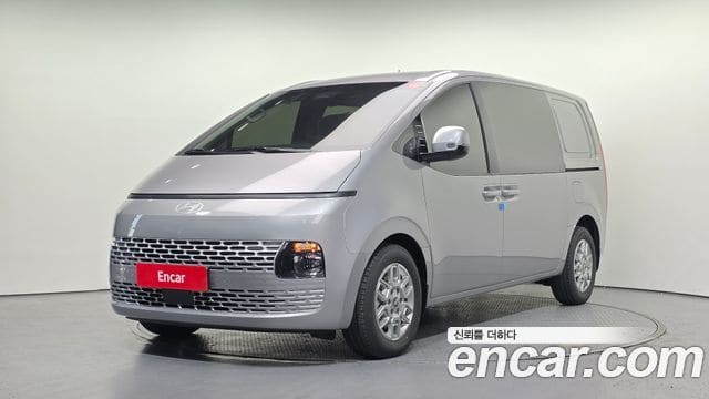 Hyundai Staria — фото 1