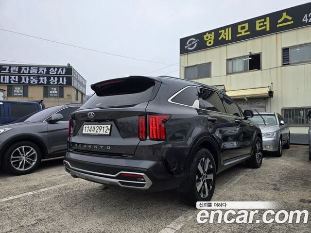 Kia Sorento — фото 1