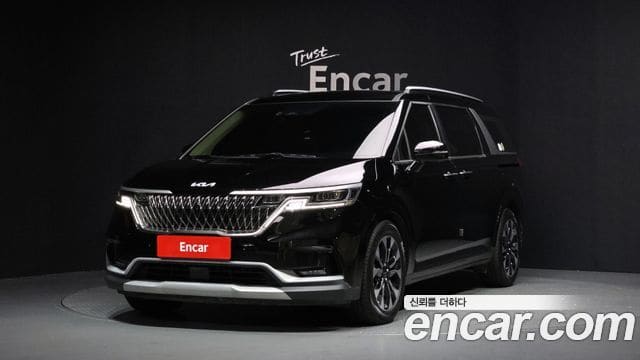Kia Carnival — фото 1
