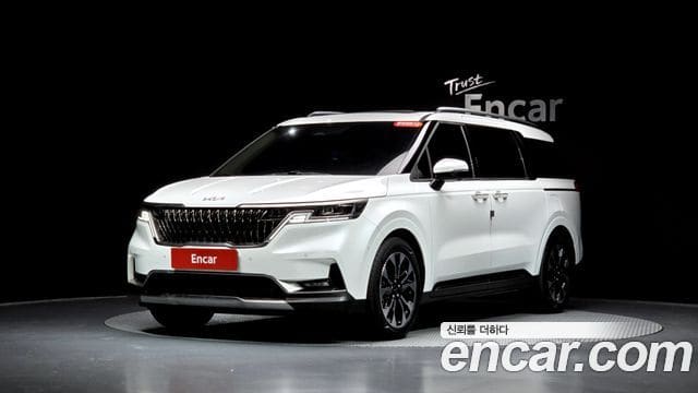 Kia Carnival — фото 1