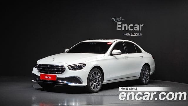 Mercedes-Benz E-Class — фото 1