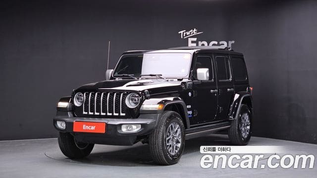 Jeep Wrangler — фото 1