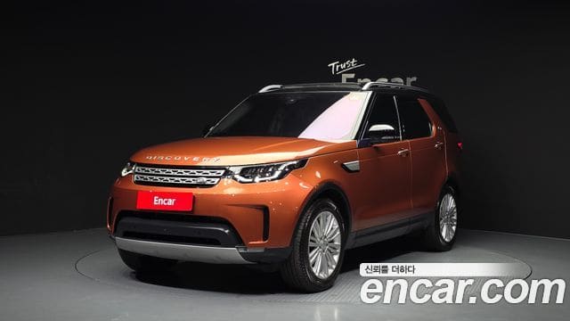 Land Rover Discovery 5 — фото 1
