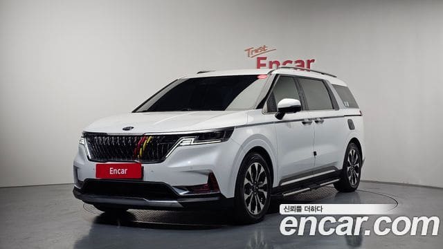 Kia Carnival — фото 1