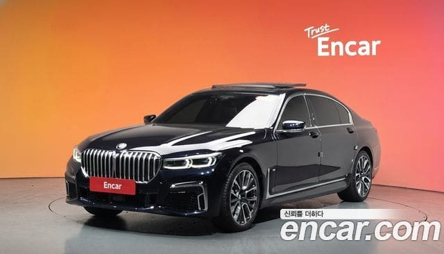BMW 7 Series — фото 1
