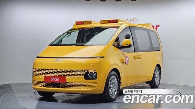 Hyundai Staria — фото 1