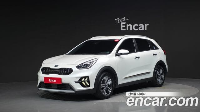 Kia Niro — фото 1