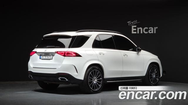 Mercedes-Benz GLE-Class — фото 1