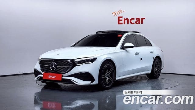 Mercedes-Benz E-Class — фото 1