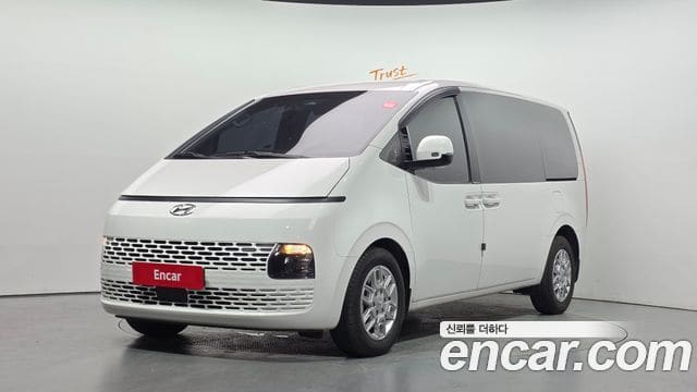 Hyundai Staria — фото 1