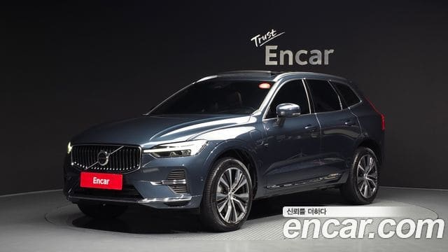 Volvo XC60 — фото 1