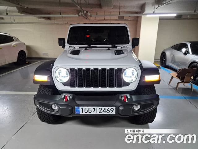 Jeep Wrangler — фото 1