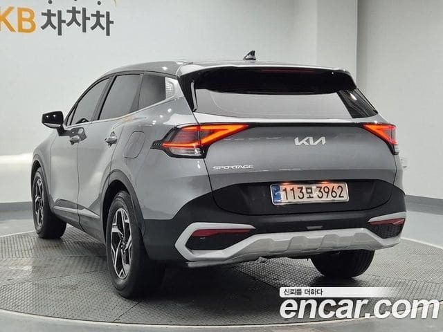 Kia Sportage — фото 1