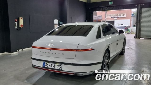Hyundai Grandeur — фото 1