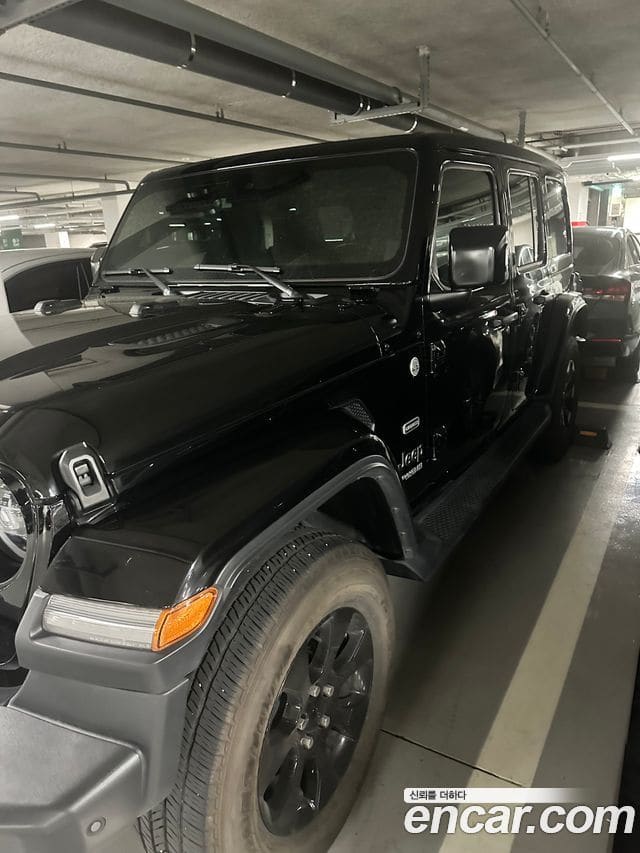 Jeep Wrangler — фото 1