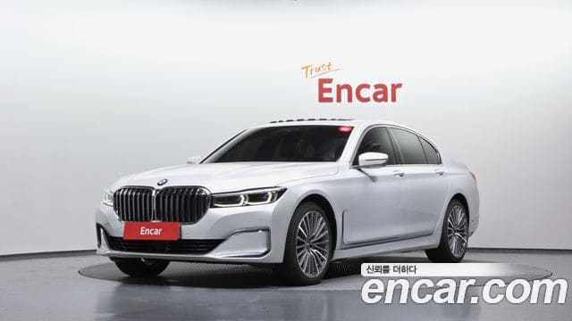 BMW 7 Series — фото 1