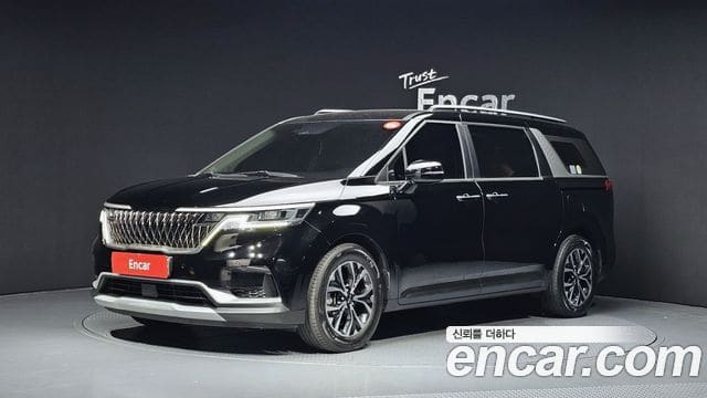 Kia Carnival — фото 1