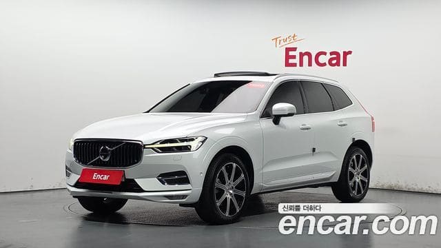 Volvo XC60 — фото 1