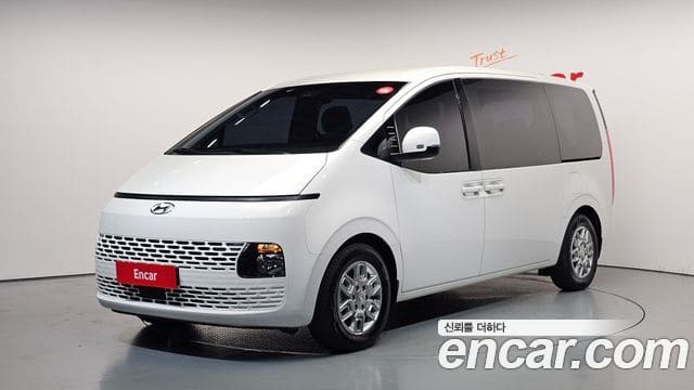 Hyundai Staria — фото 1