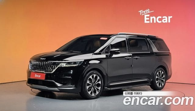 Kia Carnival — фото 1