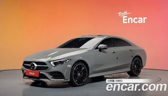 Mercedes-Benz CLS-Class — фото 1