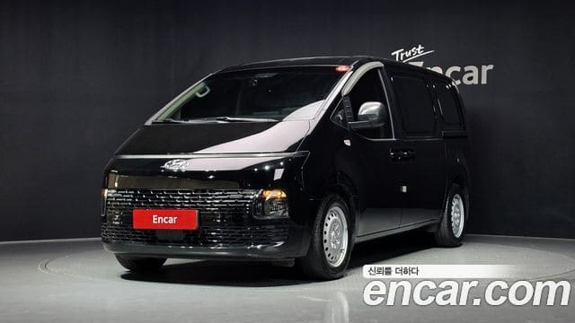 Hyundai Staria — фото 1