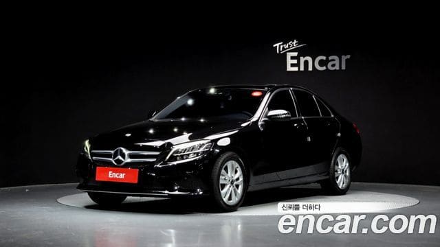 Mercedes-Benz C-Class — фото 1