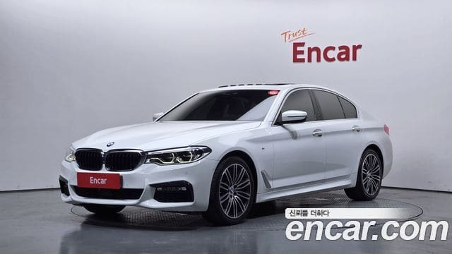 BMW 5 Series — фото 1