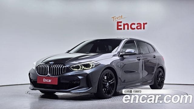 BMW 1 Series — фото 1