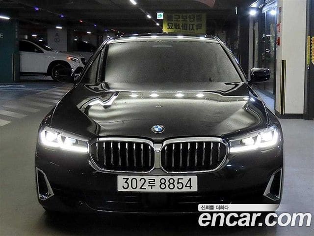 BMW 5 Series — фото 1