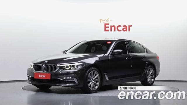 BMW 5 Series — фото 1