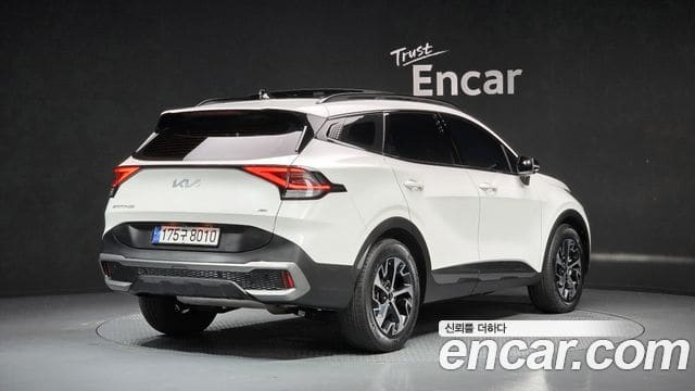 Kia Sportage — фото 1
