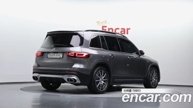 Mercedes-Benz GLB-Class — фото 1