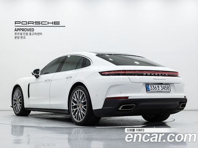 Porsche Panamera — фото 1