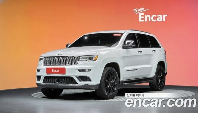 Jeep Grand Cherokee — фото 1