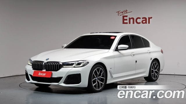 BMW 5 Series — фото 1
