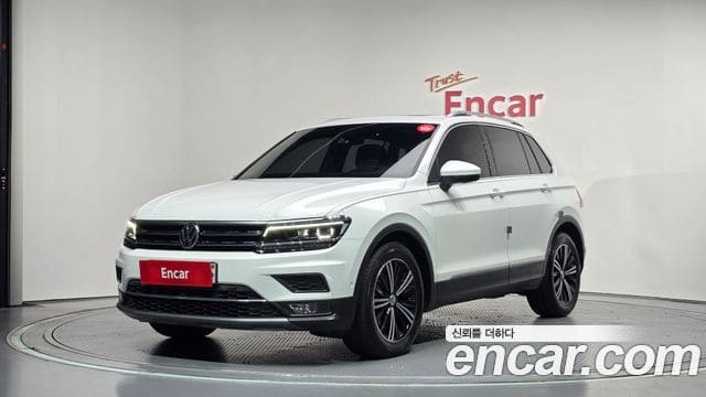 Volkswagen Tiguan — фото 1