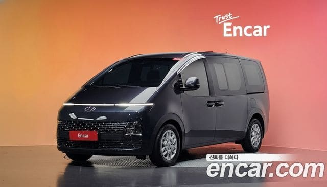 Hyundai Staria — фото 1