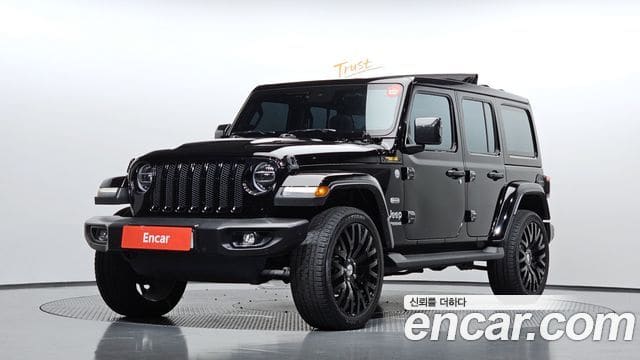 Jeep Wrangler — фото 1