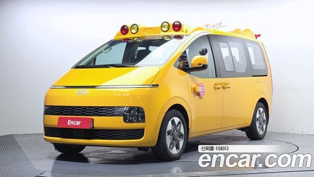 Hyundai Staria — фото 1