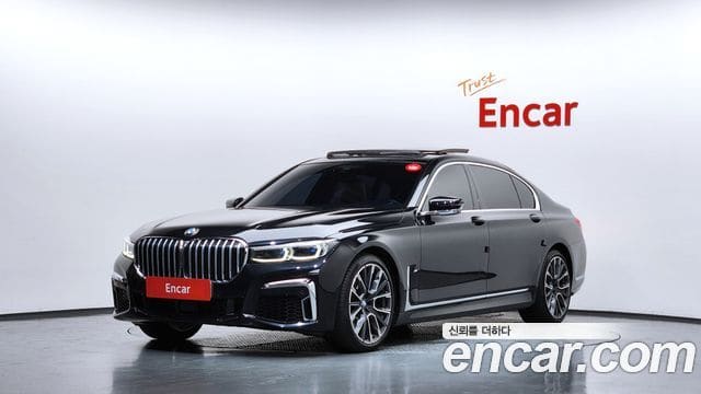 BMW 7 Series — фото 1