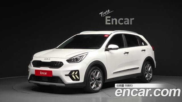 Kia Niro — фото 1