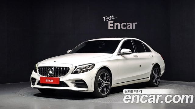 Mercedes-Benz C-Class — фото 1